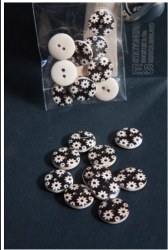 10 boutons bois FLEURS NOIRES - Zenatytude