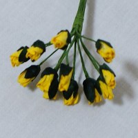 Bouquet 12 petite ROSEBUD YELLOW