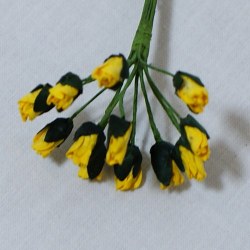 Bouquet 12 petite ROSEBUD YELLOW